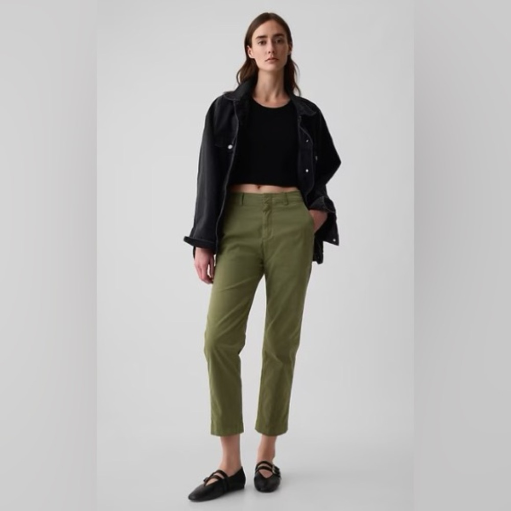 Gap size 10 khaki army green straight leg mid rise pants